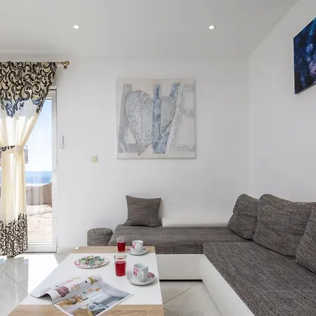 Apartment New Seaview Celina